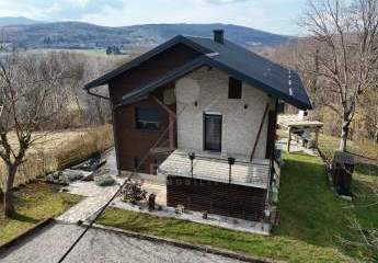 Für Naturliebhaber nahe Plitvicer Seen: Familienhaus mit Holz- und Steinfassade und Fußbodenheizung