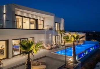 Luxusvilla in Vodice sichern: 320 m², Pool und 5 Schlafzimmer mit Meerblick