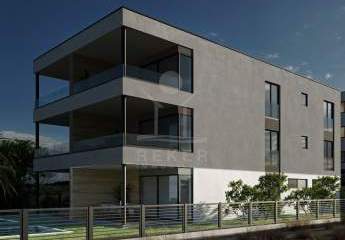 137 m² Garten und optioneller Pool: komfortable Wohnung mit viel Außenfläche