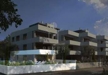 Erdgeschosswohnung am Meer: 112 m² Gartenfläche mit 53 m² Terrasse und viel Privatsphäre