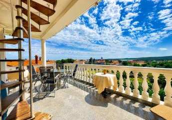 Bezugsfertiges Penthouse mit Dachterrasse und traumhaftem Meerblick in Medulin