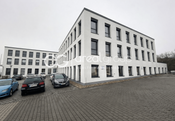Provisionsfrei: Vollvermietetes Bürogebäude mit 125 Stellplätzen