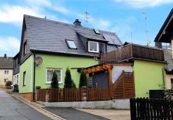 Modernisiertes Reihenendhaus mit Wohlfühlcharakter in 96365 Nordhalben!