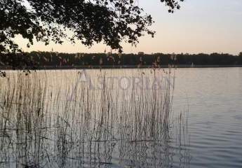 Baugrundstück für den idealen Familienwohnsitz in Wassernähe