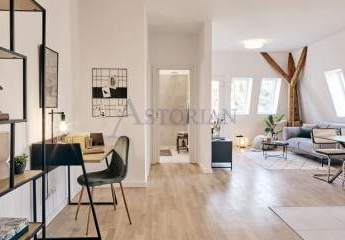 Dachgeschosswohnung in kernsanierter Stadtvilla in Lichterfelde