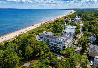 Meerblick-Penthouse mit direktem Strandzugang und separater Gästewohnung