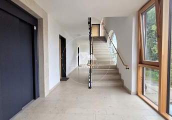 Architektonisches Wohnerlebnis mit Stil und Charakter