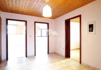 Helles Zuhause mit Balkon und Garage – ideal für Singles, Paare oder kleine Familien