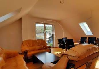 Vielseitiges Traumhaus: Großzügig, modern - jetzt auch für private Mieter verfügbar!!!!