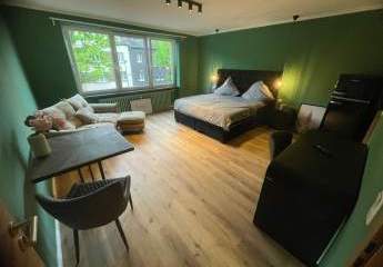 Top saniertes und möbliertes 1-Zimmer-Apartment in Wersten