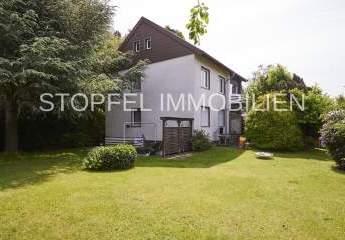 Zweifamilienhaus auf sehr schönem Grundstück
Ortskern - Jöllenbeck