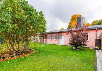Schöner Bungalow mit traumhaften Blick in die Natur!!