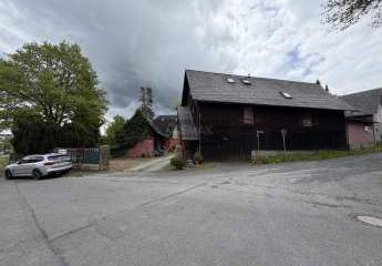 Außergewöhnliches Anwesen mit Wohnhaus, Maisonettewohnungen, Garagenhof und Entwicklungspotenzial