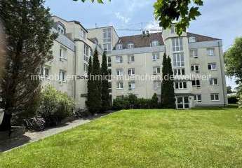 München Moosach
großes Apartment mit Balkon