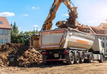 Bauträger oder Bauherren gesucht!
Wohnbaugrundstück für
bis zu zwei Gebäudekörper