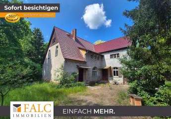 **Imposante Villa mit eigenem Park**- Falc Immobilien