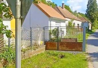 Ungarn: Renoviertes Ferienhaus auf herrlichem Grundstück in Tallage beiSümeg