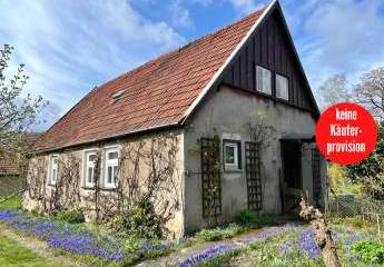 HORN IMMOBILIEN ++ Haus in Ballwitz bei Neubrandenburg in guter Lage + Nebengebäude