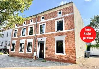 HORN IMMOBILIEN ++ RESERVIERT!Pasewalk Zweifamilienhaus sanierungsbedürftig