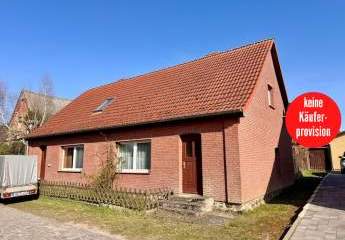 HORN IMMOBILIEN ++ Neubrandenburg Weitin Haus sucht fleißige Hände, ruhige Lage und nette Nachbarn