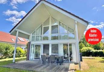 HORN IMMOBILIEN ++ Röbel an der Müritz Ferienhaus mit Kamin, Sauna und Einbauküche in Randlage