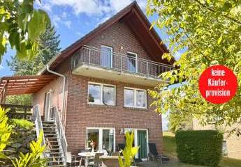 HORN IMMOBILIEN  großes Ferienhaus in Röbel an der Müritz, zwei Terrassen, Balkon, zwei Einbauküchen