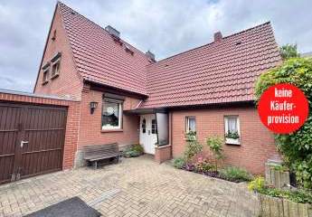HORN IMMOBILIEN ++ Neubrandenburg Doppelhaushälfte in guter Lage und mit großem Grundstück