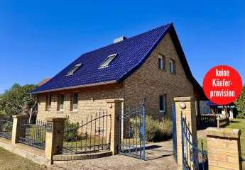 HORN IMMOBILIEN ++ Rossow bei Löcknitz, Einfamilienhaus  mit großer Garage