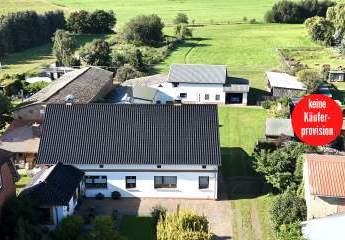 HORN IMMOBILIEN ++ Pferdefreunde aufgepasst! Großzügiges Einfamilienhaus mit vielen Extras!