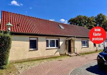 HORN IMMOBILIEN ++ RESERVIERT++Doppelhaushälfte an der Stadtmauer in Brüssow bei Pasewalk
