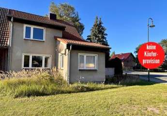 HORN IMMOBILIEN++ Doppelhaushälfte in Rossow, sanierungsbedürftig mit kleinem Garten