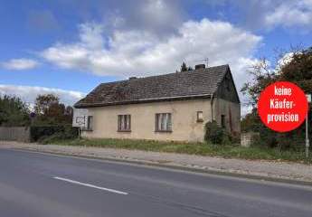 HORN IMMOBILIEN ++ großes Grundstück in Löcknitz mit abrissreifem Haus