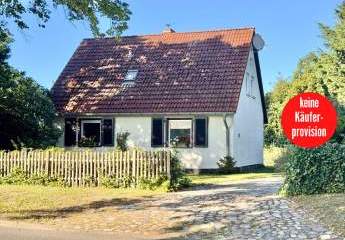 HORN IMMOBILIEN ++ Haus mit großem Grundstück bei Strasburg, Seeblick, Einbauküche, Specksteinöfen
