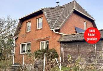 HORN IMMOBILIEN ++ großes Haus bei Neubrandenburg, Stadtbusanbindung und Randlage