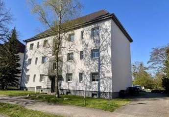 HORN IMMOBILIEN++ Neustrelitz, Mehrfamilienhaus mit 6 WE, Balkone, Stellplätze und Keller -vermietet-