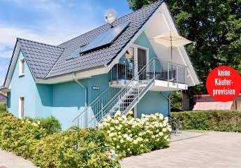 HORN IMMOBILIEN ++ tolles Ferienhaus in Röbel an der Müritz mit zwei Ferienwohnungen