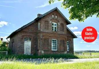 HORN IMMOBILIEN ++ Chausseehaus in Alleinlage bei Friedland