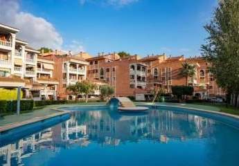Elegantes Penthouse mit großzügigen Terrassen in Peguera