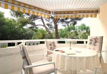 Mediterranes Wohngefühl in Maioris - stilvolle Wohnung mit Terrasse und Poolblick