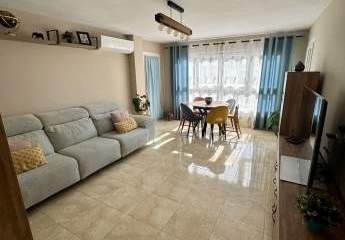 Möblierte, top renovierte 4-Schlafzimmer-Wohnung in Palma - Son Fortesa