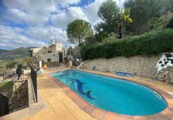 Romantisches Mallorca-Haus mit Pool und spektakulärer Aussicht in Puigpunyent