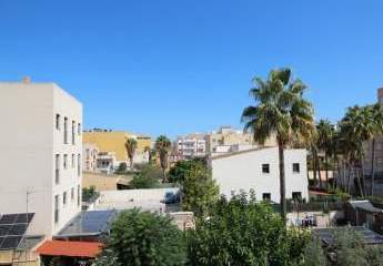 Stilvoll sanierte Stadtwohnung mit Balkon, Aufzug und zeitgemäßem Wohnkomfort