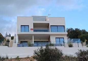 Neu erbautes Chalet in Son Servera mit atemberaubendem Meerblick