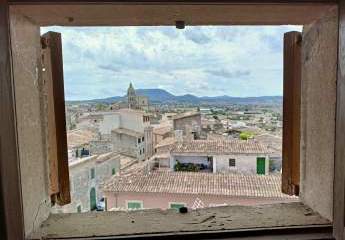 Historisches Stadtpalais mit spektakulärem Panoramablick über Montuïri