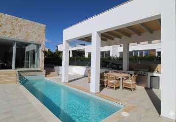 Exklusiv nur bei uns: Bungalow mit Meerblick, Salzwasserpool und Panorama-Dachterrasse