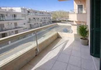 Moderne, helle Wohnung in Toplage am Meer - 3 SZ, Balkon & Tiefgarage