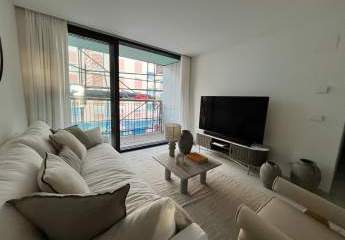 "Ihr ganz persönliches Refugium: Luxusapartment mit Pool und Tiefgarage - erleben Sie unvergleichlichen Komfort und Stil."