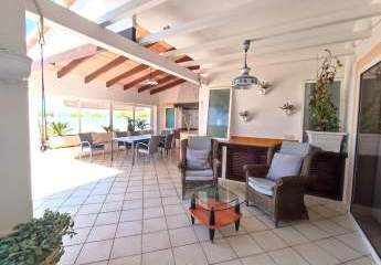 Exklusive Villa mit Panoramablick auf das Mittelmeer