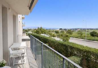 Modernes Wohnen mit mediterranem Flair - Wohnung mit Balkon und Pool