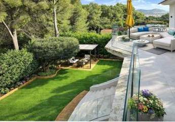 Luxusvilla mit Pool, Gästeapartment & Designer-Außenküche